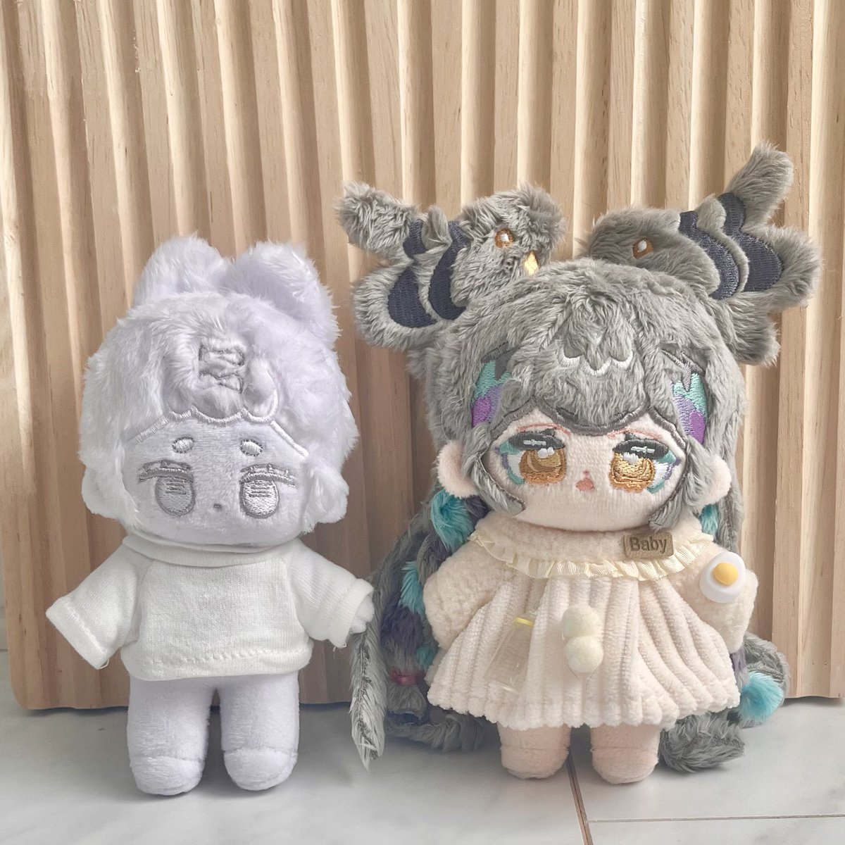 ご紹介がとても遅くなりましたがとてもかわいいぬいをお迎えしていました🥹💕
炭白ちゃんはダメ元でプロトタイプも申し込みした…
ポッポちゃんは頭の鳩が取れます🕊️
かわい……