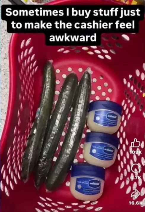 CatManitarMike's tweet image. 