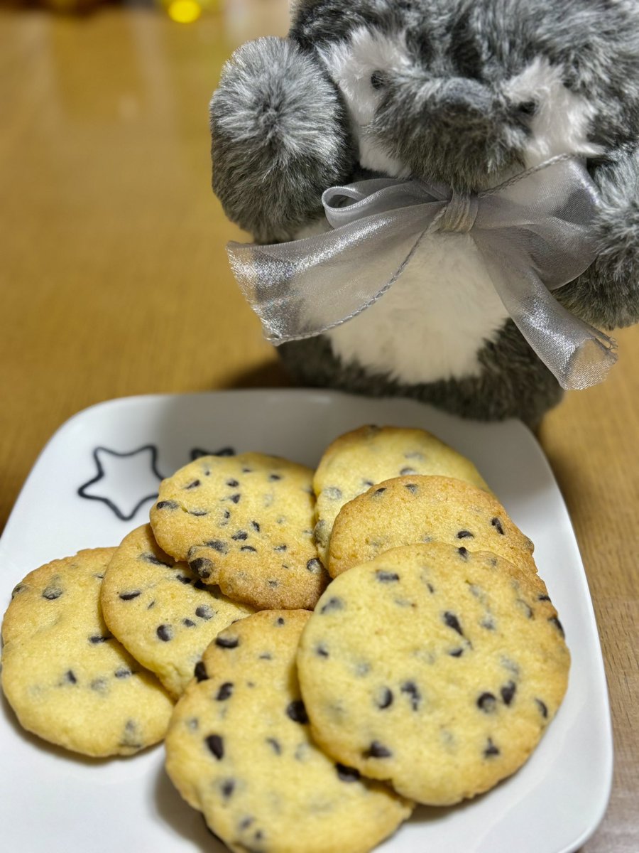 Bonjour_K3's tweet photo. 今日は久しぶりにクッキー焼いた🍪
あなたを癒し隊(@iyashitai2020 )さんのうるうるふと共に♡♡

エイエイオー推しの娘ですが、狼が大好きなのでうるふ見た瞬間『推し変したな😏』ってくらいの勢いではぐしてました♡笑 https://t.co/VIISkiTjdV