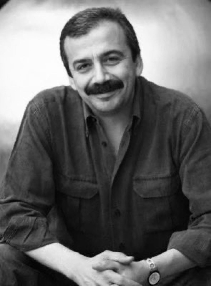 Hoşçakal sırrı abi
03.05.2025 16:10

<a href="/sirsureyya/">Sırrı Süreyya Önder</a>