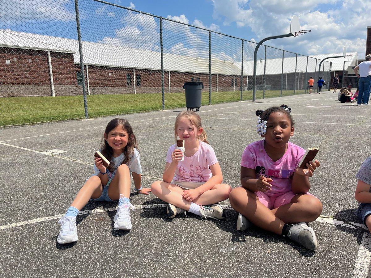 Sam Hatfield tweet media