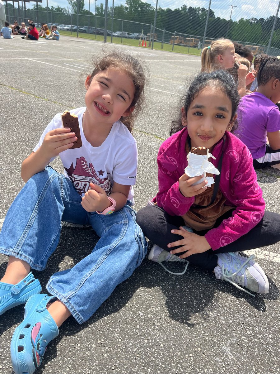 Sam Hatfield tweet media