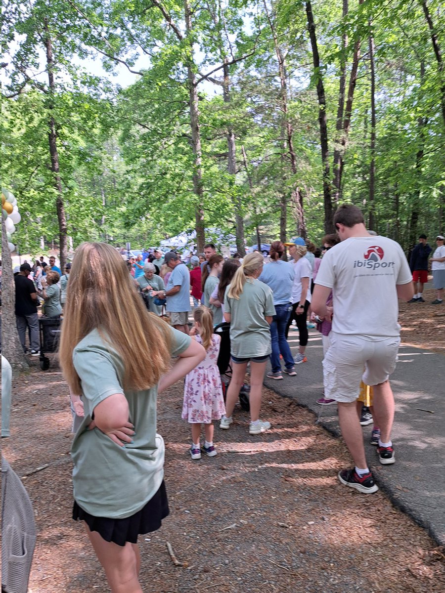 getoffsidelines's tweet image. Walk for life time!