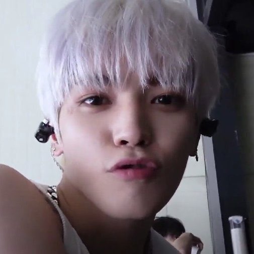 태용님을 백만년째 기다리는 중