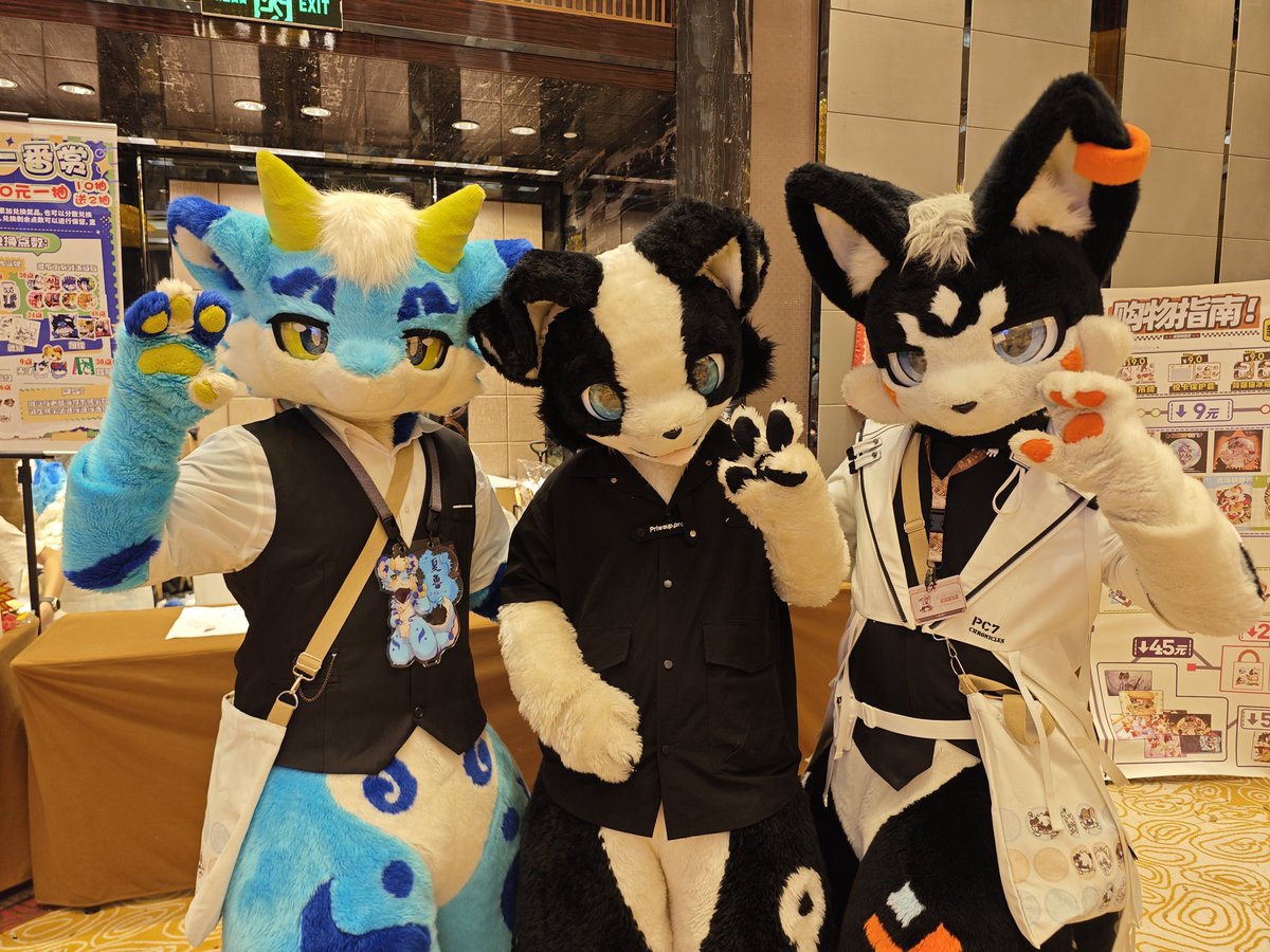 #FursuitFriday
😇😇😇（限流了重发一下