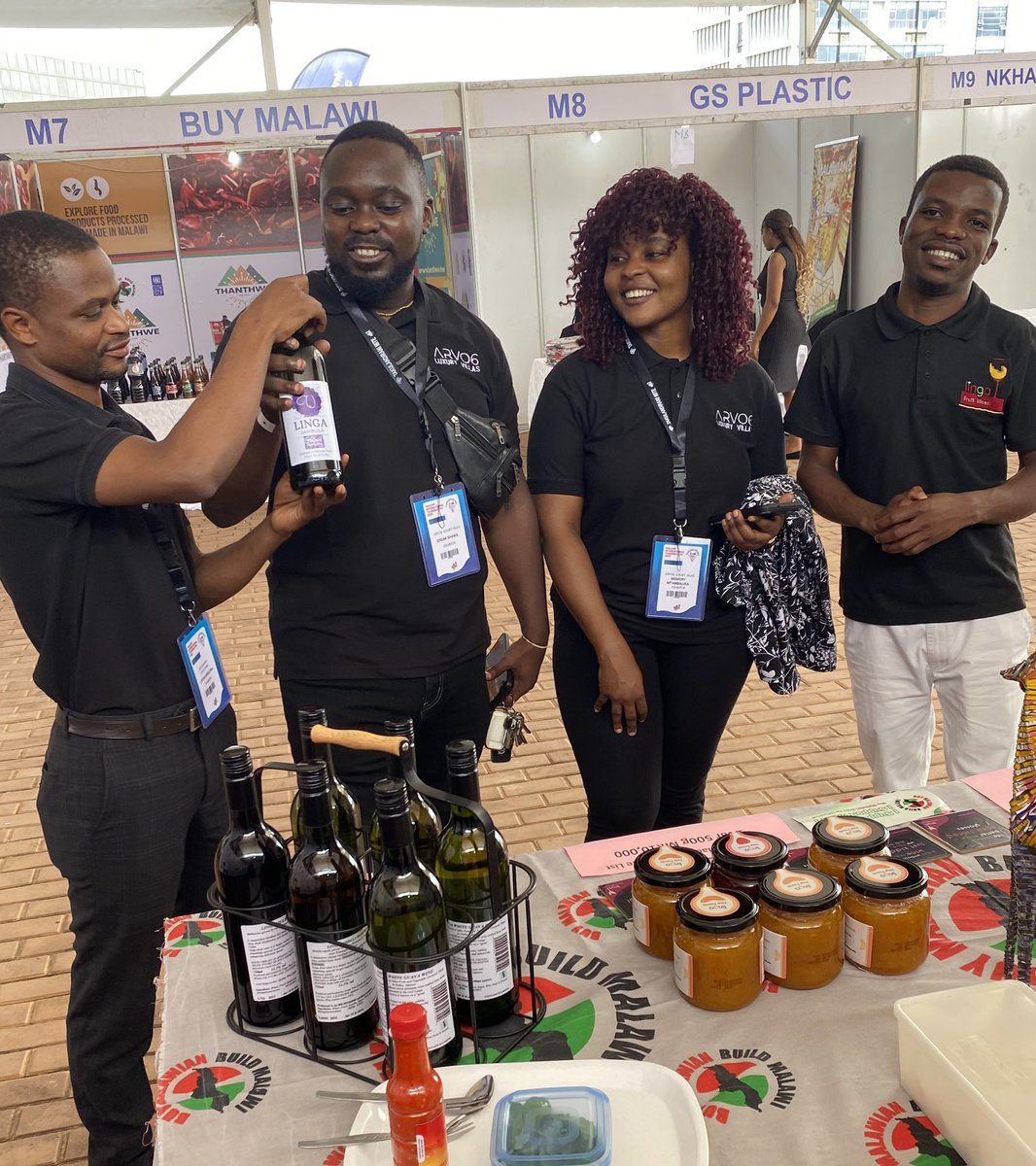 Linga Fruit Winery (@lingawine) on Twitter photo Great memories of @Takulandirani6! Thank you <a href="/BuyMalawian/">Buy Malawian</a> <a href="/LMveluwa/">Lyton Mveluwa</a> <a href="/undpmalawi/">UNDP Malawi</a> <a href="/AmakeTT/">Vera Kamtukule</a> Great memories of @Takulandirani6! Thank you <a href="/BuyMalawian/">Buy Malawian</a> <a href="/LMveluwa/">Lyton Mveluwa</a> <a href="/undpmalawi/">UNDP Malawi</a> <a href="/AmakeTT/">Vera Kamtukule</a>