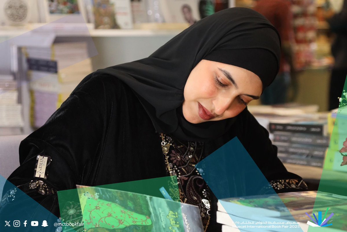 mctbookfair's tweet image. وقعت الكاتبة أمل بنت عبدالله الصخبوري
إصدارها الجديد "عروس الغرقة"
سيرة انتفاضة الماء
#معرض_مسقط_الدولي_للكتاب