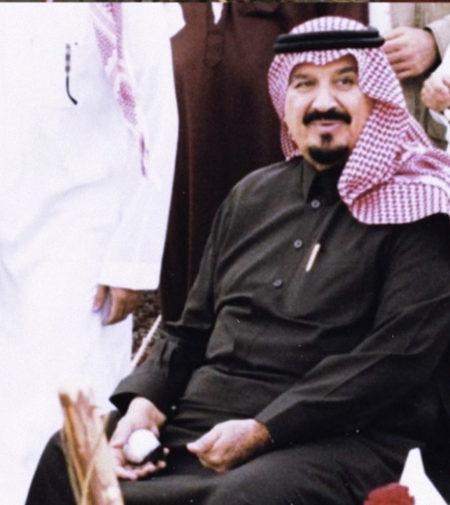Abdllelah1's tweet photo. #سلطان_بن_عبدالعزيز 

اللهم ابعث لـ #سلطان_بن_عبدالعزيز من نعيمك ما يُؤنس وحشته ومن رحماتك ما يطيّب رقدته ومن دعوات عبادك ما يُنير مرقده وآتِ له من روح جنَّتك ما يُنسيه شقاء دنياه وجميع موتى المسلمين . #الأهلي_كاواساكي https://t.co/LOcohlLCuz