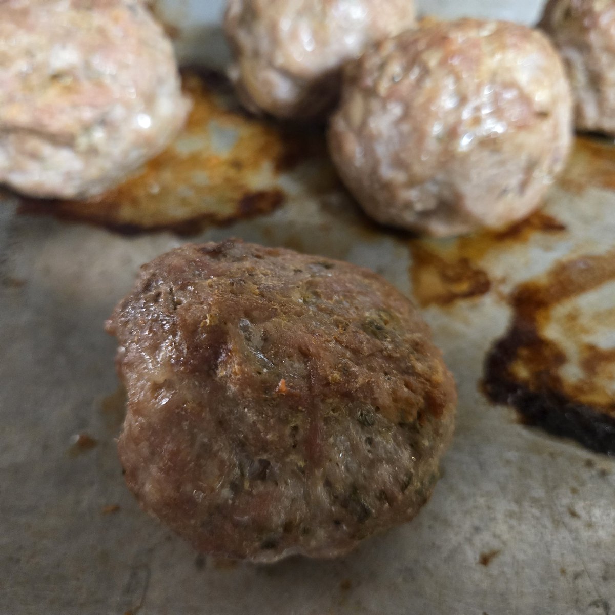 DrWendiGarrison's tweet photo. Scotch eggs, but primal. No Franken-crap 🐄 💩 cereal here. Just meat, egg, and good for you ingredients. Kid-approved and on this week’s meal plan. Because boxed sludge ain’t breakfast.
#RealFood #PrimalEats #AncestralHealth #NoSeedOils #GutHealing #RebelHomestead https://t.co/9si0qleHnT