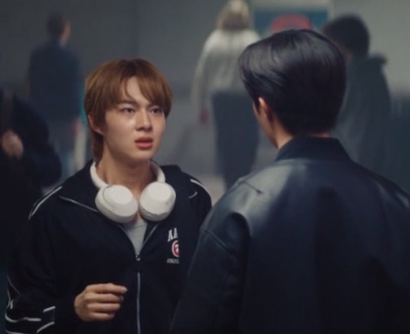 BZeeN11's tweet photo. คุณชรัฐทำให้เจ้าชายทรงกริ้วแล้วนะ #TheNextPrinceEP1 https://t.co/a0dD8E5PDn