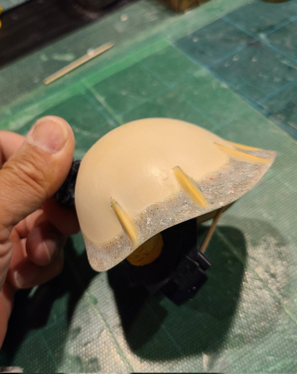 x9ltWKdJS441909's tweet image. #分かる人にだけ分かればいい
隣の妻の寝室から凄いいびきとクレヨンしんちゃんの音漏れがします😭
凄く不快ですが、模型ができる喜びがここにあります。