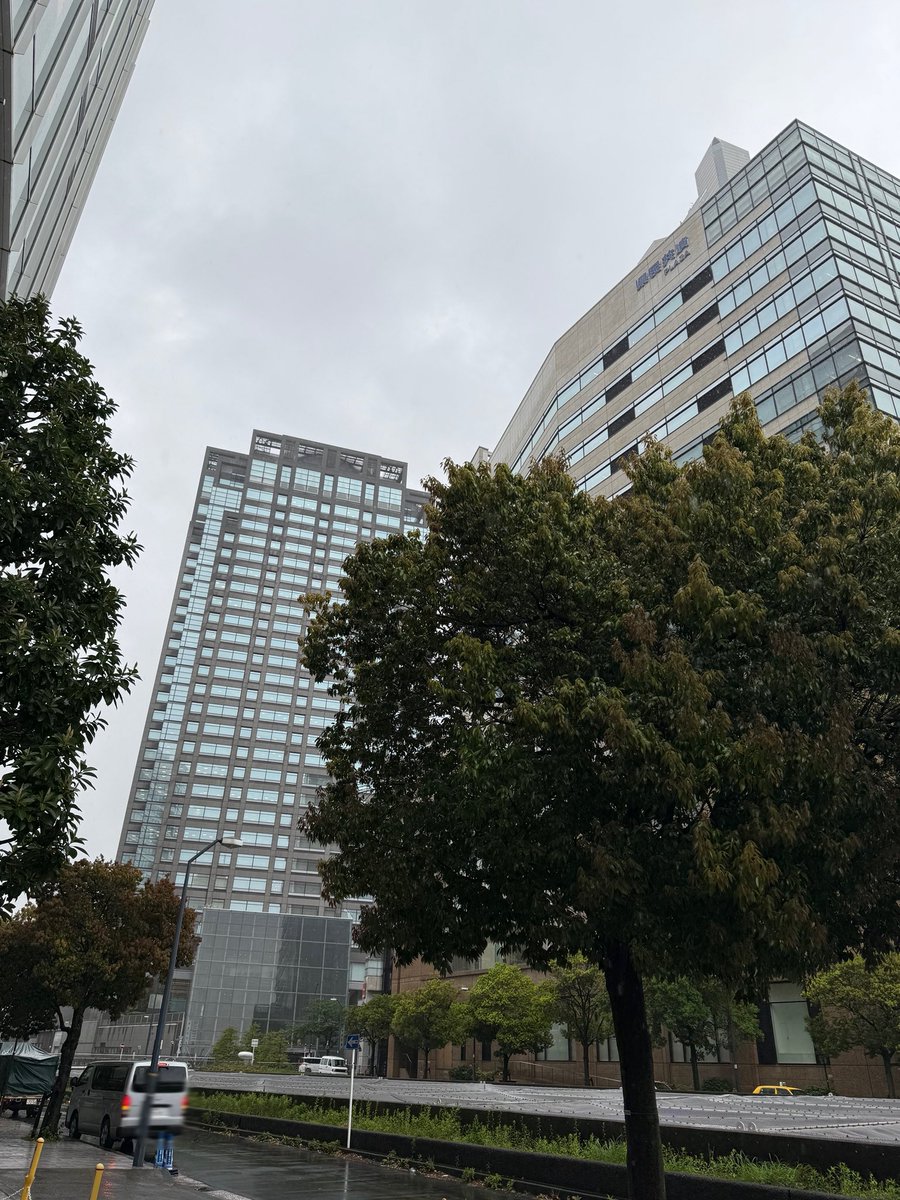 betedoukoukai's tweet photo. あわまじビル🩷💜
写真ろくに撮れず
次来る時は晴れててください!
よろしくお願いします‼︎
#WILDBLUE
#WB_TOUR_TheFirstLight
#WB_OurMagic https://t.co/xYv6nbWx9C