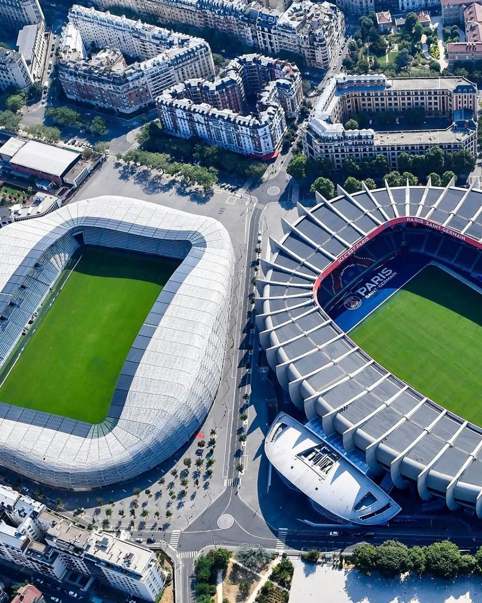 Xalqqazeti's tweet photo. ✅️ 46 il sonra @Ligue1'ə yüksələn @ParisFC və @PSG_inside'nin stadionları arasındakı məsafə:
#France #Ligue1 #football #futbol #xəbər #XQ #ParisFC #PSG #stadium https://t.co/BzvozE6aNN