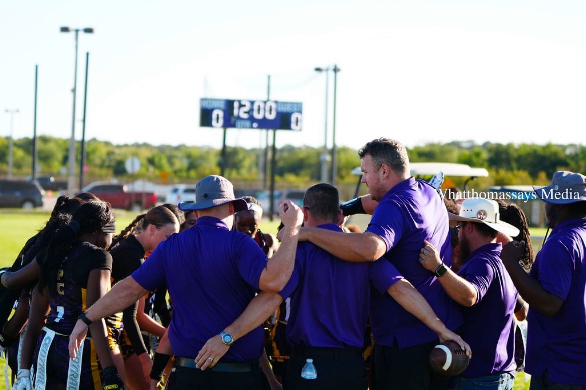 Codyyyy, nothing this season would’ve been possible without you. I could trust you with my life, no interception i had from aau too season would’ve happened without you screaming in our ears. I promise we will never prank you again😂
all i have to say is Thank you jesus for gum🤣