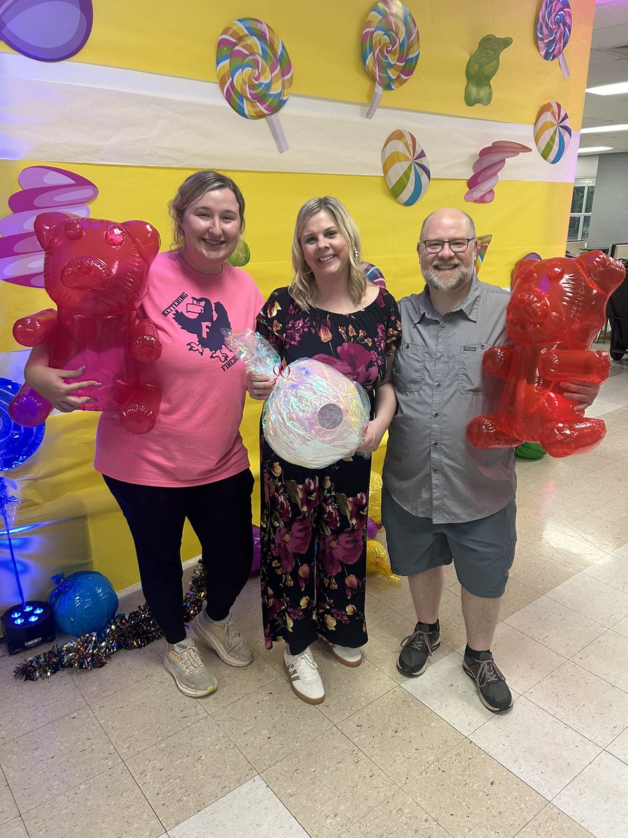 Mrs. Schibler tweet media