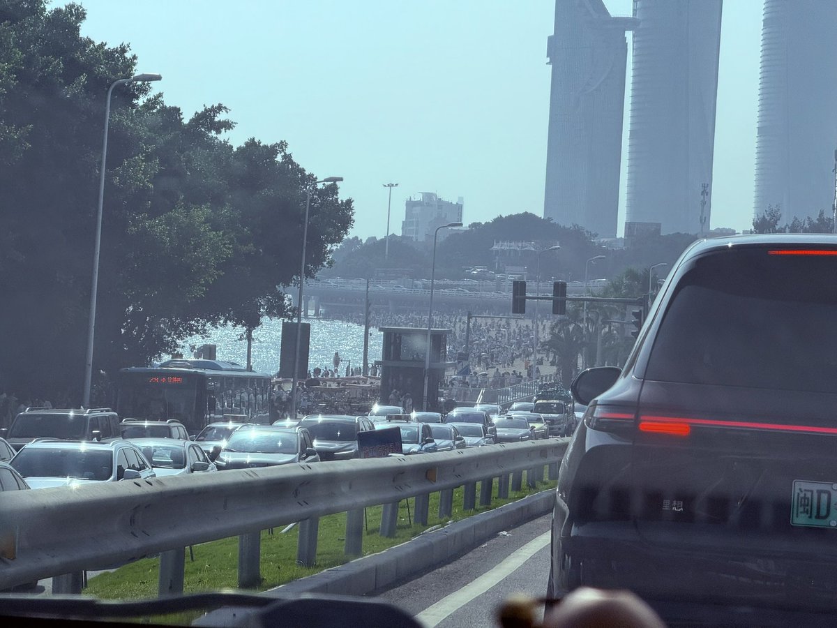 五一厦门有一百万个人
#五一假期