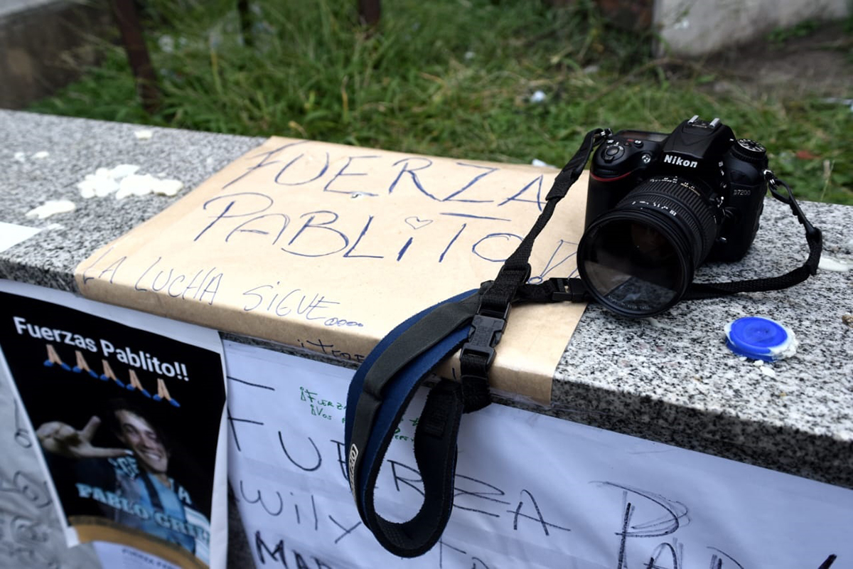 ⚠️Desde diciembre de 2023 hubo agresiones físicas y verbales a periodistas, el gobierno silenció los medios públicos y tomó decisiones administrativas que limitan el derecho a comunicar y ser informado en condiciones de igualdad.
#LibertadDePrensa 

⬇️
cels.org.ar/web/2025/05/la…