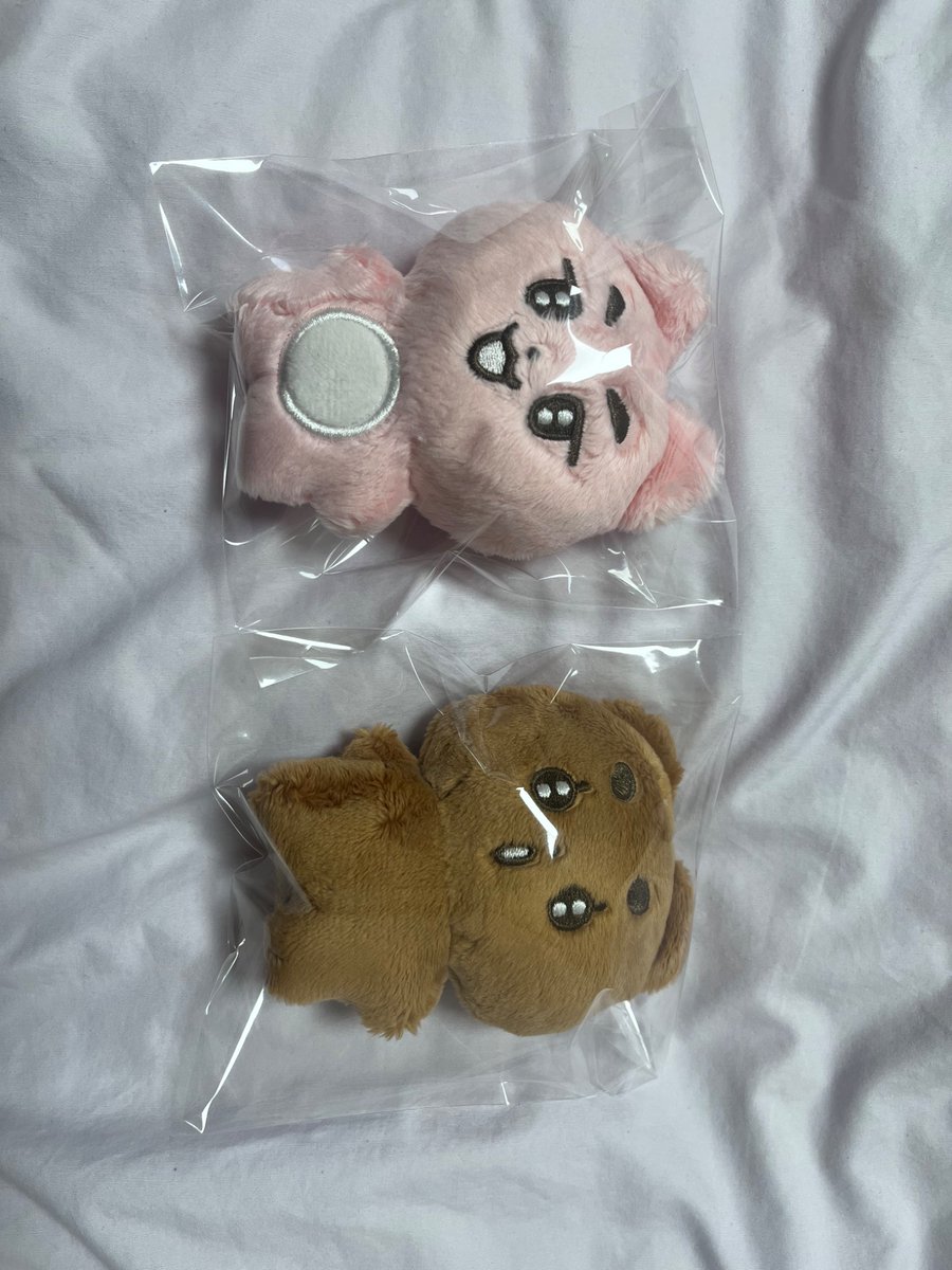 투바투 뽀바투 미개봉 판매합니다
말랑쭌(2.5)뽀송밤(2.2) 일괄구매(4.5)
모든인증⭕️ 덤 많이 넣어드려요
배송 gs,cu(0.2)
범규 앨범포카도 판매합니다!

최수빈 최연준 최범규 강태현 휴닝카이 뿔바투 인형 럭드 컴백 뽀바투 하이브 최용명 황춘 밤긋 흠냐링 다고냥