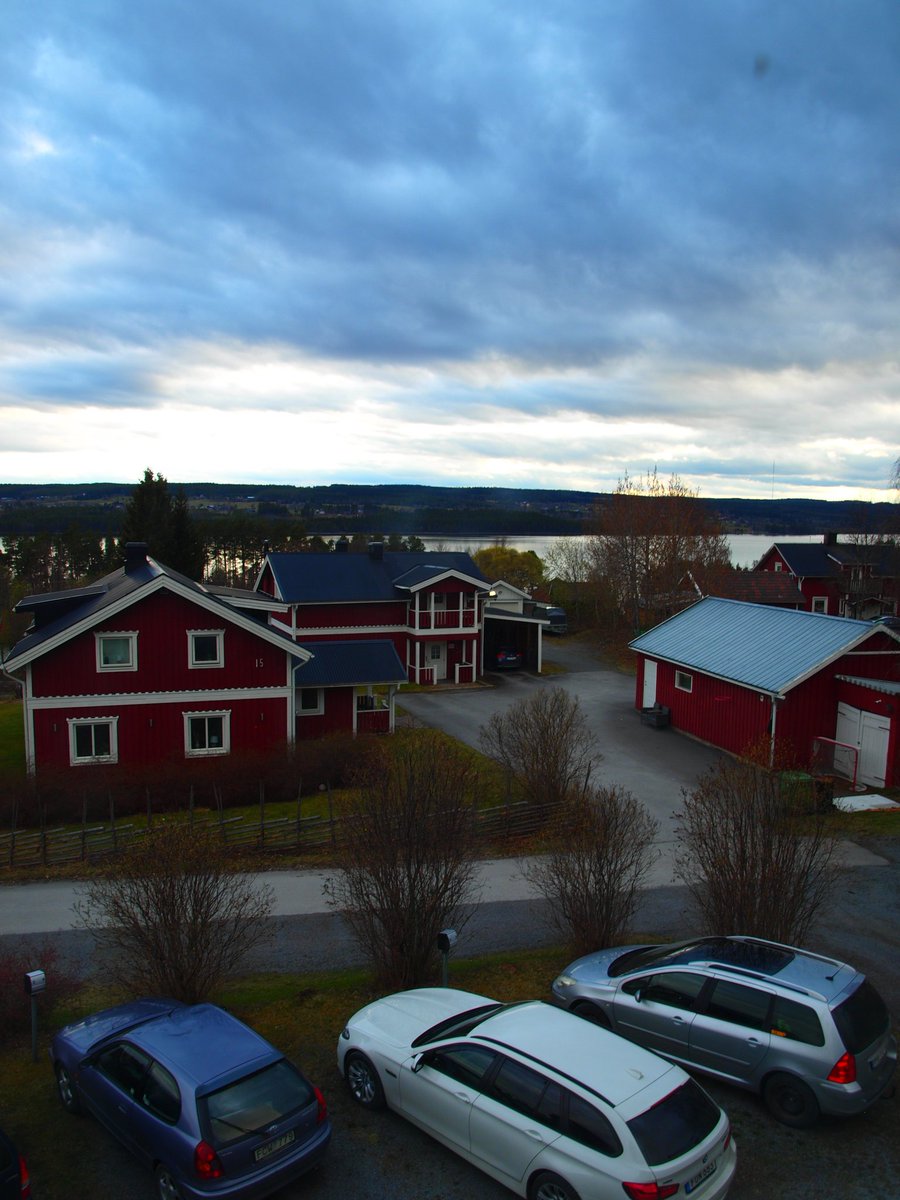 Swedish_Stoat's tweet photo. Here's a photo I took with my dslr https://t.co/7qzIHm1u5J