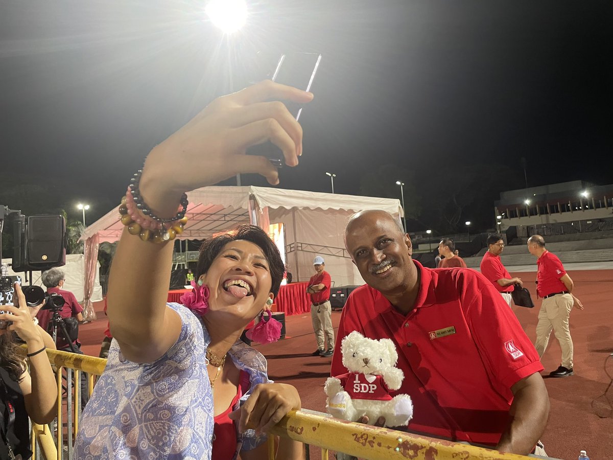 Rachel Yeo tweet media