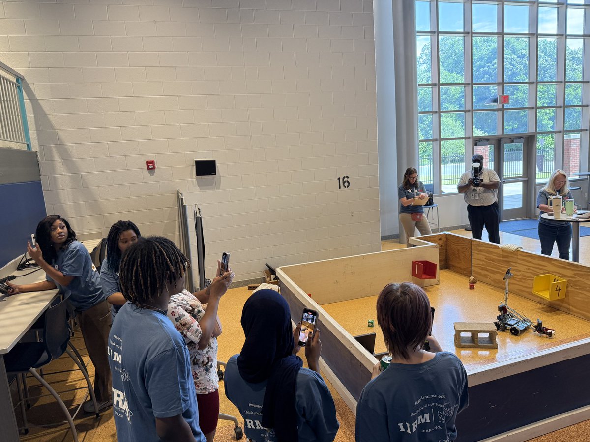 Sea, Air, &amp; Land Challenge at Col. Fred Cherry Middle in Suffolk. SPS students bringing their skill sets to life with realtime challenges🔥🔥🔥