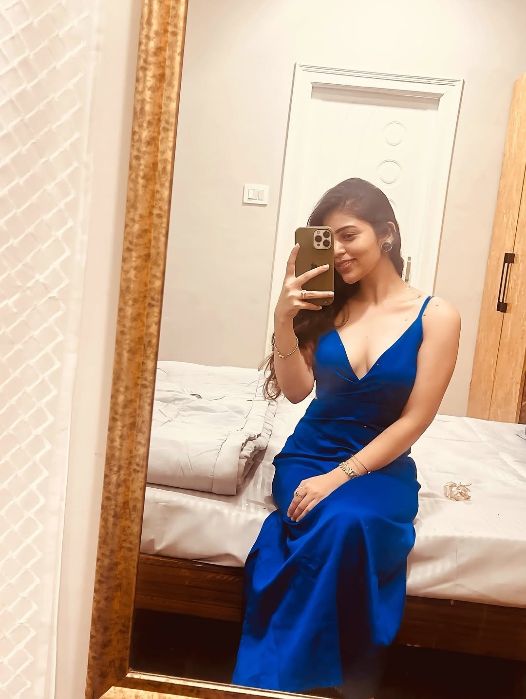 GqCJVpqbQAAIm5b?format=jpg&name=large