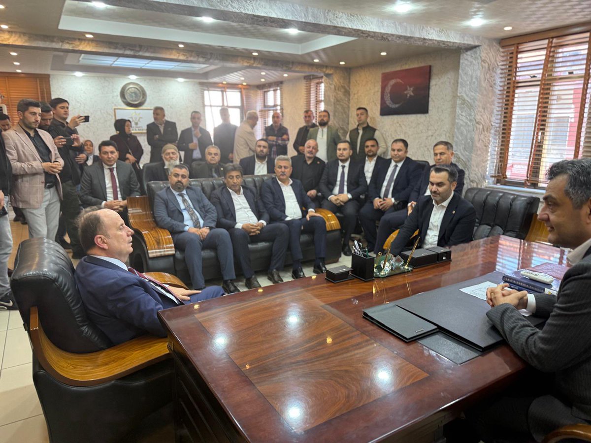 Mustafa Kaplan (@mvmustafakaplan) on Twitter photo 📍Kırıkkale
AK Parti Yerel Yönetimler Başkan Yardımcımız, Konya Milletvekilimiz Sn. <a href="/mehbaykan/">Mehmet Baykan</a>’ın başkanlığında; Kırıkkale İl ve İlçe Belediye Başkanlarımızla birlikte AK Parti Kırıkkale İl Başkanlığımızda bir araya geldik.
Kırıkkale’mizin geleceğine yön verecek projeleri 📍Kırıkkale
AK Parti Yerel Yönetimler Başkan Yardımcımız, Konya Milletvekilimiz Sn. <a href="/mehbaykan/">Mehmet Baykan</a>’ın başkanlığında; Kırıkkale İl ve İlçe Belediye Başkanlarımızla birlikte AK Parti Kırıkkale İl Başkanlığımızda bir araya geldik.
Kırıkkale’mizin geleceğine yön verecek projeleri