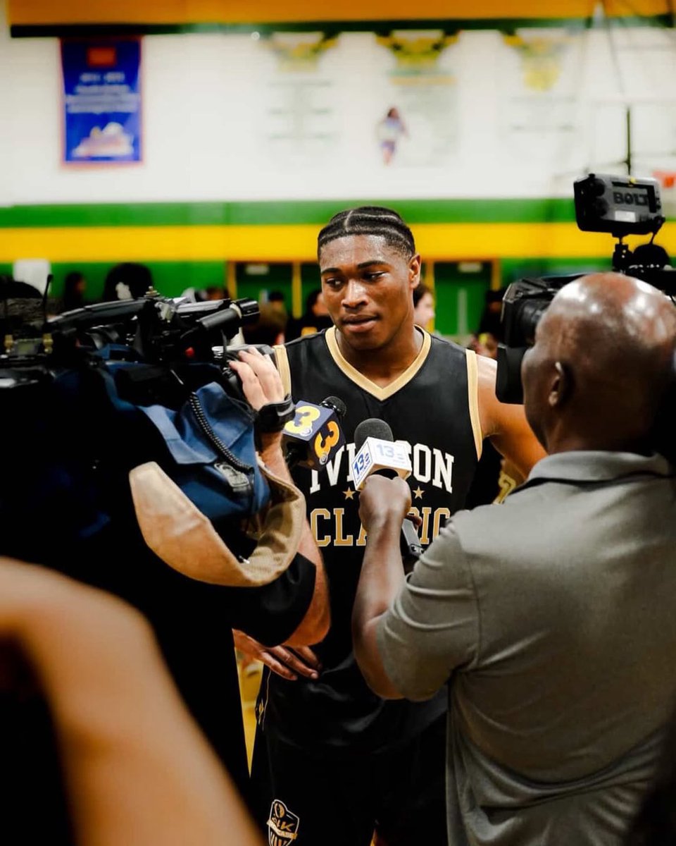 Coach B 🏀 😎 tweet media