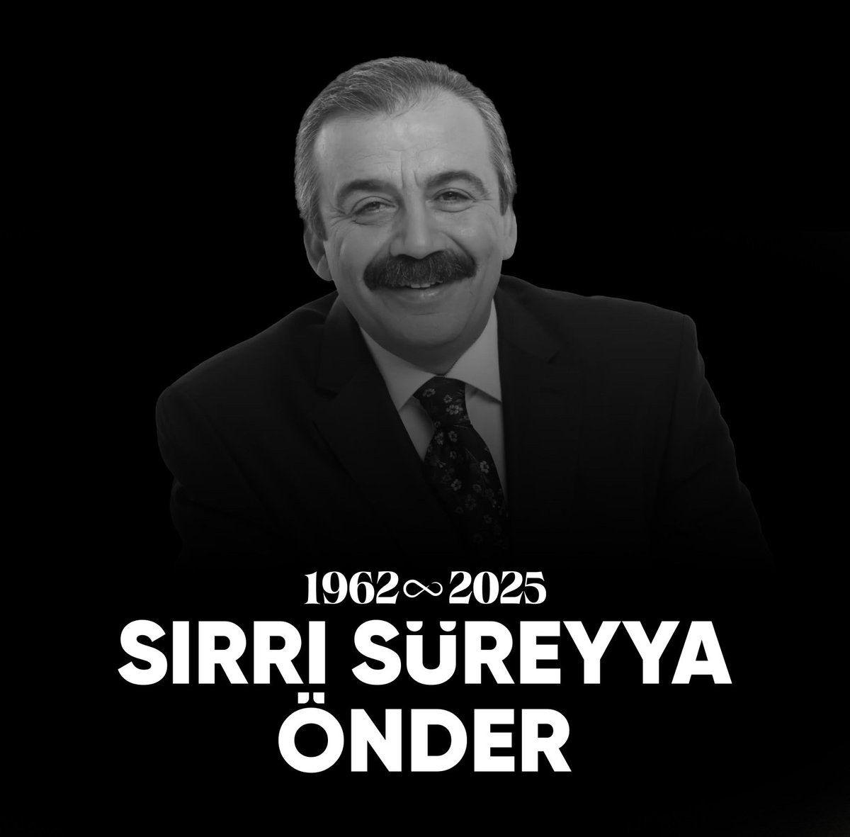 İnna lillahi ve İnna ileyhi raciun. 

Türkiye Büyük Millet Meclisi Başkanvekili, İstanbul Milletvekili Sırrı Süreyya Önder’in vefatını üzüntüyle öğrendim.

Kendisine Allah’tan rahmet, ailesine, yakınlarına sabır ve başsağlığı diliyorum.