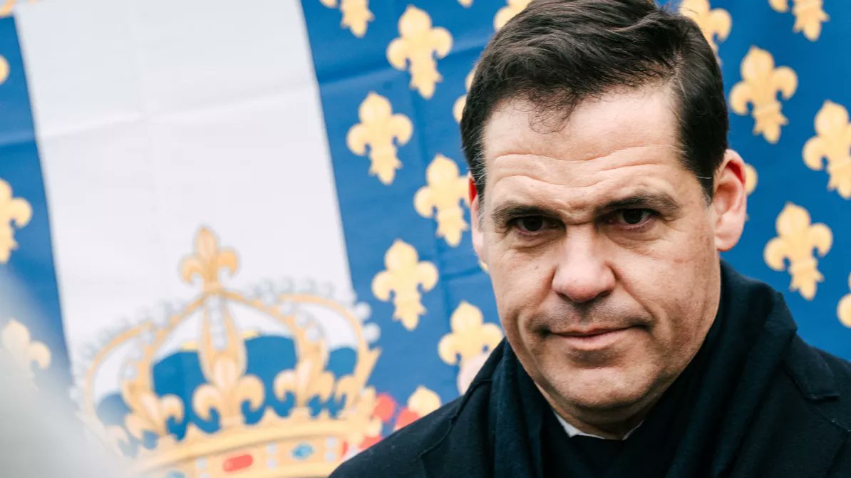 Nantes : Louis de Bourbon regrette la disparition provisoire de la statue de son ancêtre Louis XVI
lefigaro.fr/nantes/nantes-…