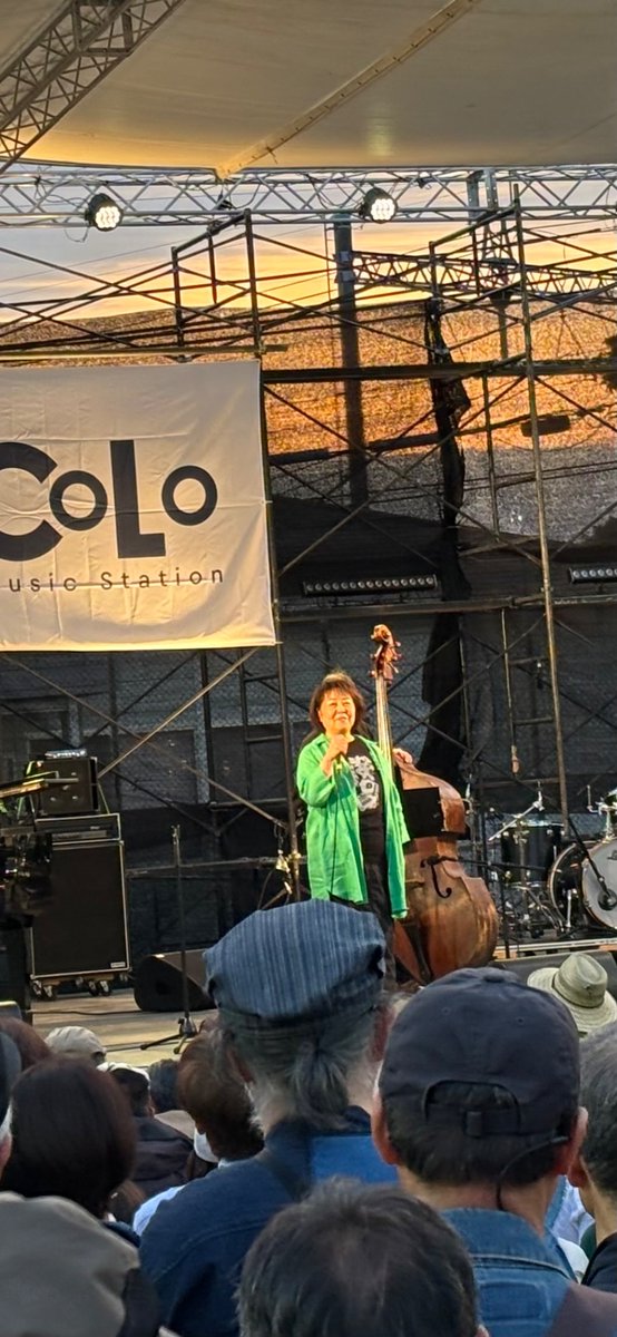 michikoi430's tweet photo. 富田で加美さんのラジオをチラッと聴いてから高槻ジャズストへ。KHAMSHIN🌊椎名豊さんのスウィングジャズ🎺ゴッド姐さんこと大西ユカリさんの元気玉ステージ😆中本マリさんのジャズヴォーカル🎤
#加美幸伸
#富田ジャズストリート
#高槻ジャズストリート
#khamsin
#椎名豊
#大西ユカリ
#中本マリ https://t.co/sP2tgcYngS
