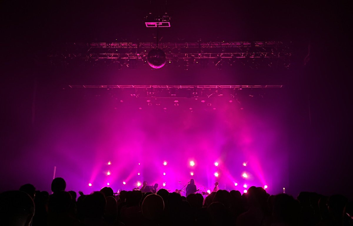 "柴田聡子 presents「ありがとう」vol.2"にお越しいただいた皆さま、柴田聡子さん、BANDの皆様、スタッフの皆様ありがとうございました。

とっても楽しい日となりました💐
皆様にとっても素敵な日になっていたら嬉しいです✴︎

support
dr.SEI NAGAHATA
per.宮坂遼太郎
