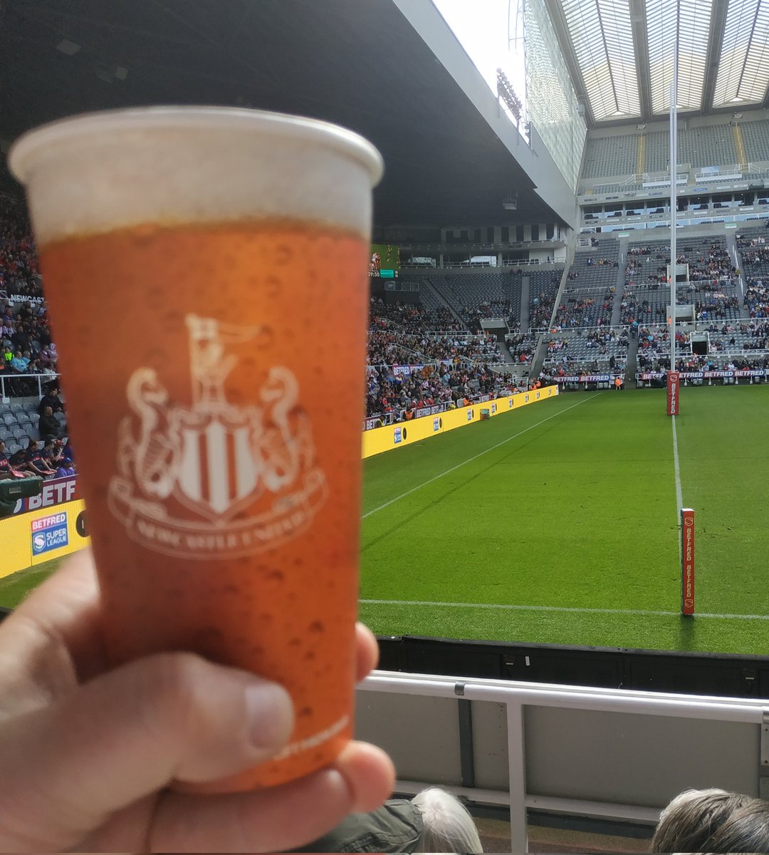 Cheers <a href="/dougofthecorner/">DougOTC</a> @JamieTheKs 🍺🤣