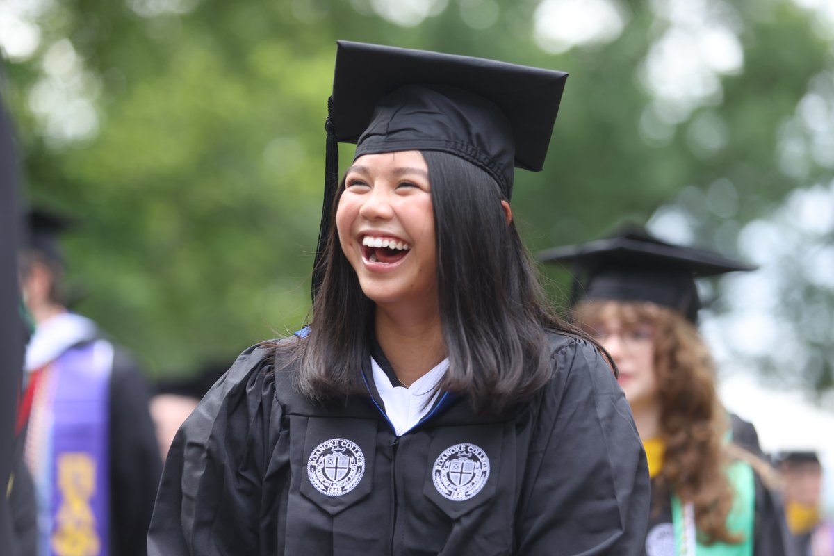 Years of hard work, dedication, and passion — all leading up to this moment ❤️ Congratulations to the Class of 2025!
⠀⠀⠀⠀⠀⠀⠀⠀⠀
#maroons2025 #roanokecollege