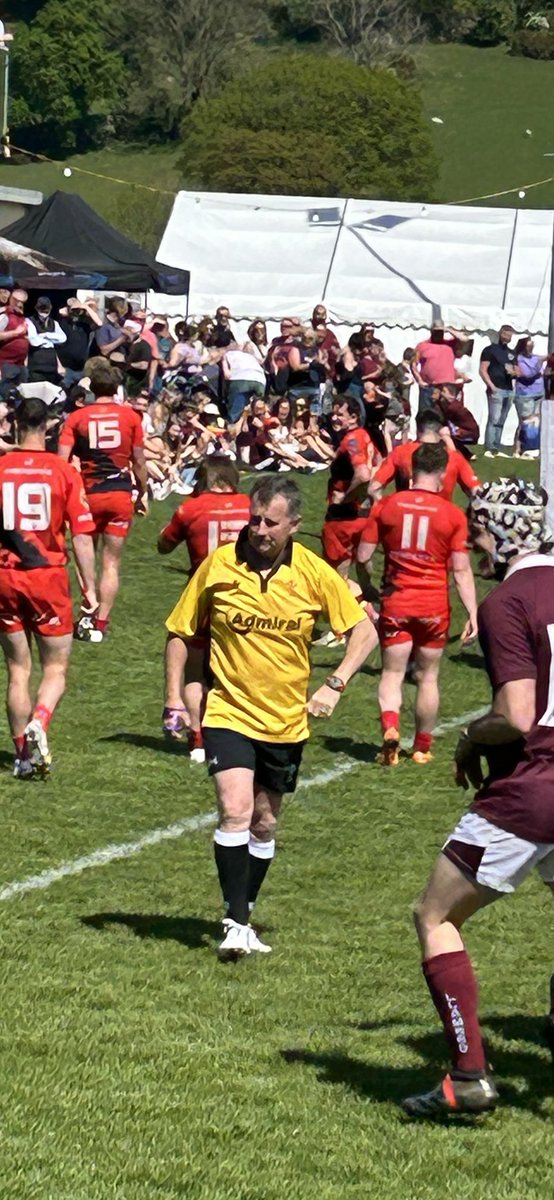 Nigel Owens MBE tweet media