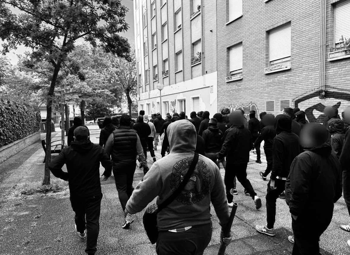 pinero82's tweet image. Donde había que estar y a la hora que había que estar. Siempre al Frente.