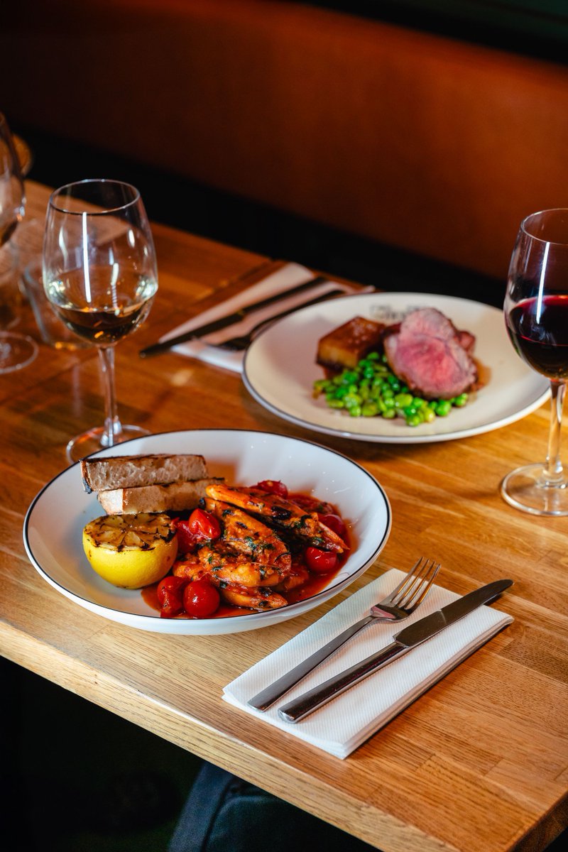 Come have dinner with us 🍷
From Thursday to Saturday | 5:30pm to 9:00pm.
Book your table now at juniors.ie.