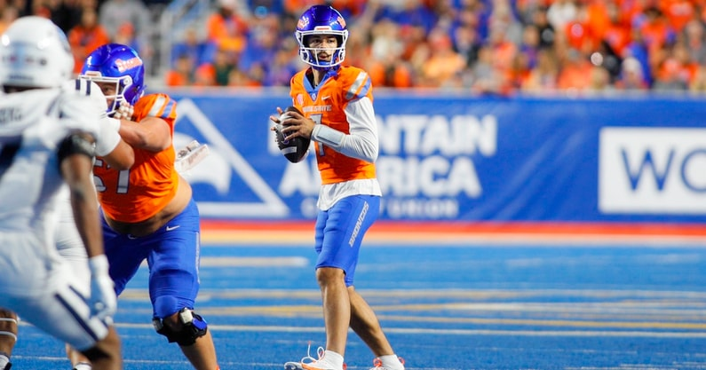InsideTexas's tweet image. UTEP has a five-star quarterback? In 2025, they do in the form of Malachi Nelson.
But it's been a long road for the former USC and Boise State signal caller.
@josephcook89 with more (FREE): on3.com/teams/texas-lo…