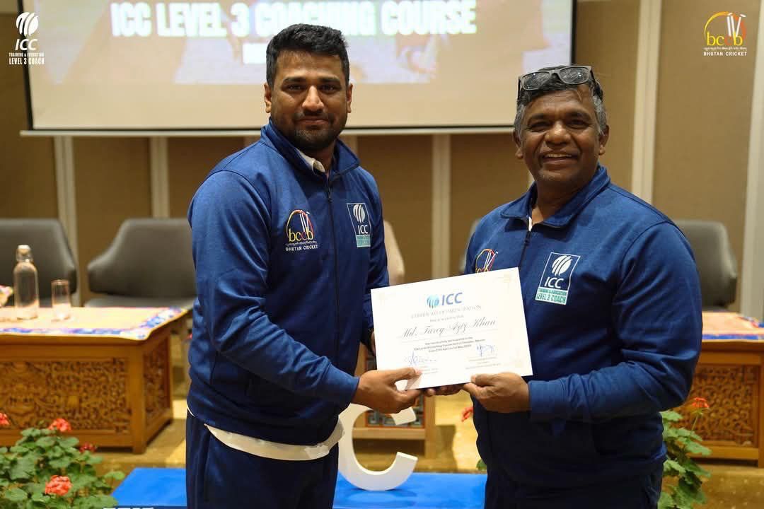 cricket97bd's tweet photo. ๐ Congratulations to Tareq Aziz!
He has successfully completed the ICC Level 3 Coaching Course โ a major milestone in his coaching journey. ๐๐
Wishing him continued success in shaping the future of cricket.
#TareqAziz #ICCCoaching #Level3Coach https://t.co/AqYyTyIgug