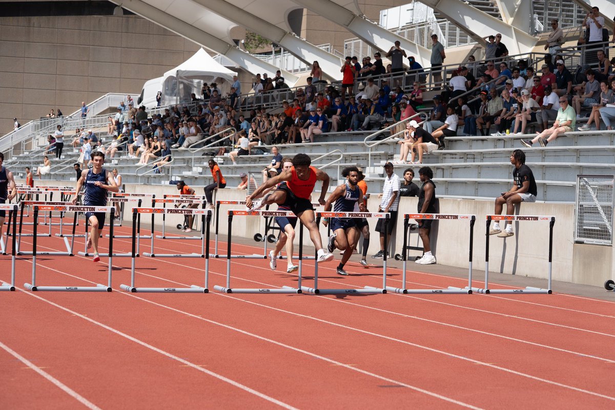 PrincetonTrack's tweet photo. Some hurdles never stopped anyone🌿 https://t.co/im7mC5ULly