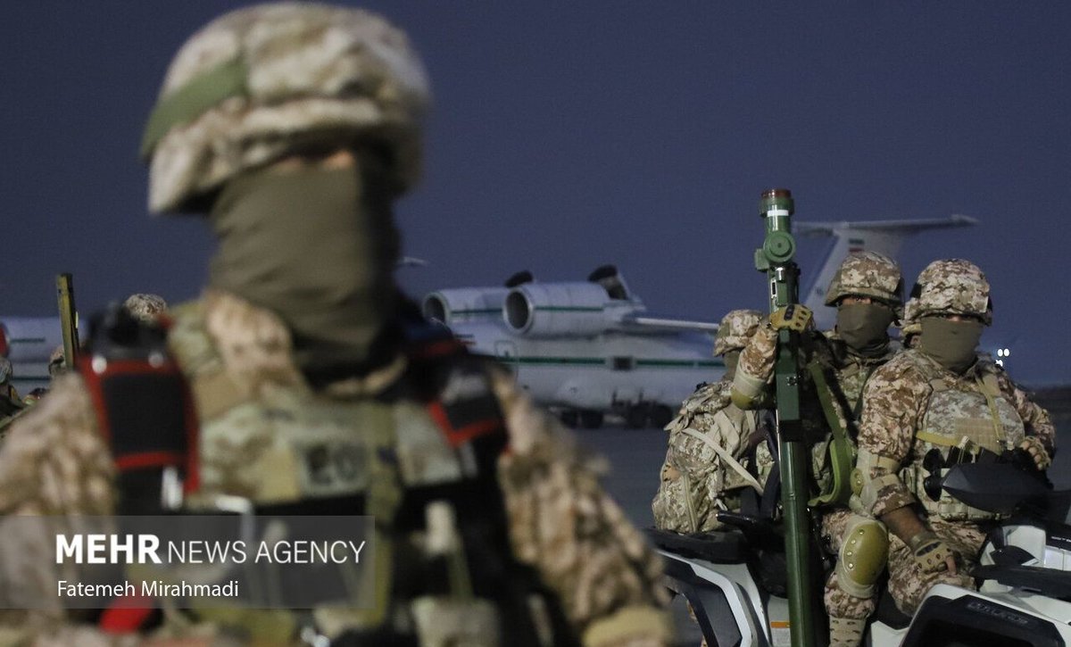 ⚡️خبر فوری
ایران مرزهای خود با کشورهای همسایه را تقویت می‌کند
دستور عقب‌نشینی تمام نگهبانان مرزی سبک‌اسلحه صادر شده است
۲۰ تیپ از ارتش ایران جایگزین آن‌ها خواهند شد