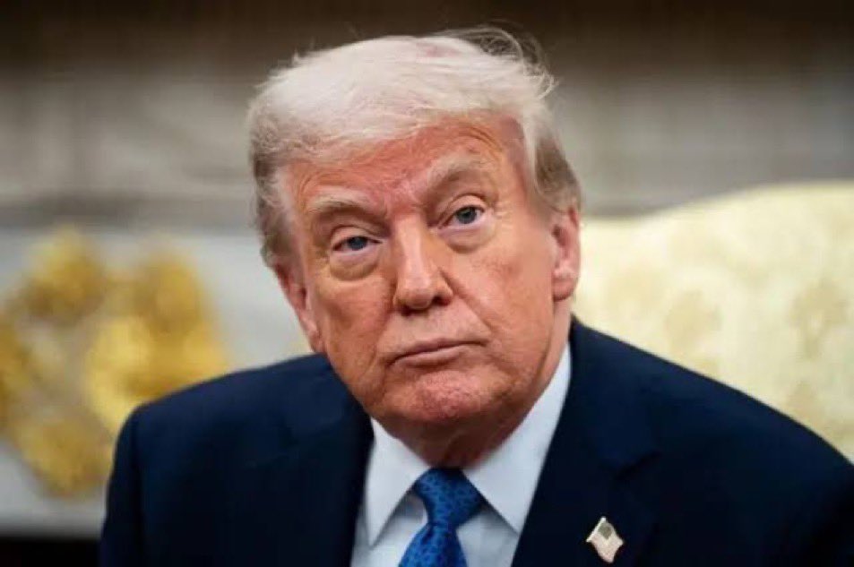 eduardomenoni's tweet photo. 🚨| URGENTE: Donald Trump anunció que está eliminando el estatus de exención fiscal de la Universidad de Harvard. Ahora tendrán que pagar sus impuestos. Adoctrinar a jóvenes con ideas de izquierda, no le salió nada bien a Harvard. 🔥 ¿Apoyas esta contundente medida de Trump? https://t.co/WmrC7dSD8j