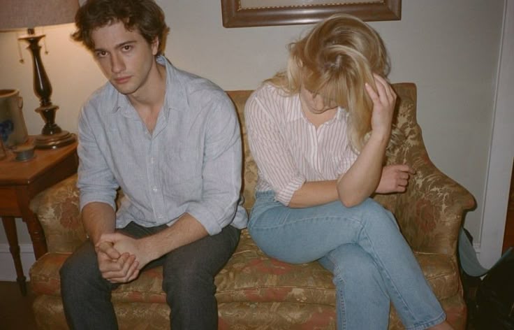 YZSWF's tweet image. estou voltando aqui pra ficar por um tempo, poxa tô tentando emagrecer de forma saudável e sem miar mas é uma dificuldade eterna