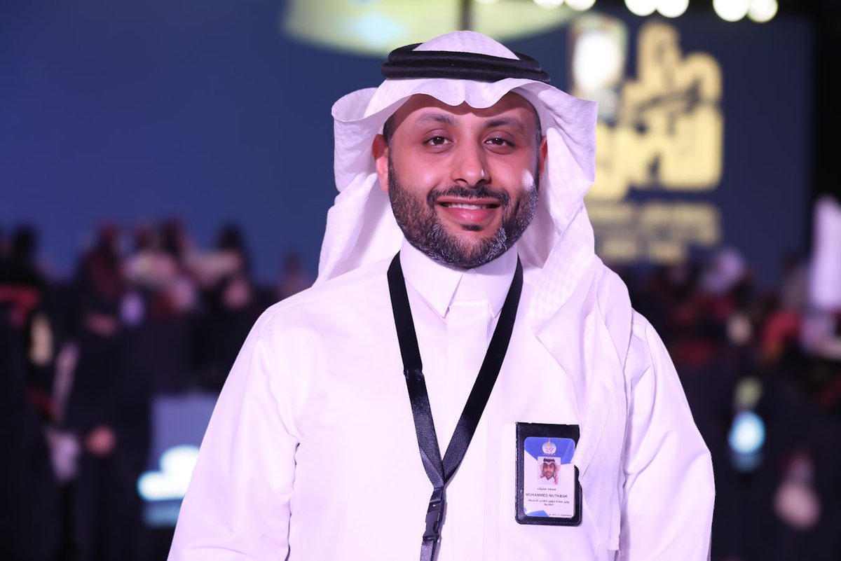 5iliqq's tweet photo. مقتطفات حفل #تخرج_جامعة_جازان #جامعة_جازان https://t.co/E2yhOdWEGc