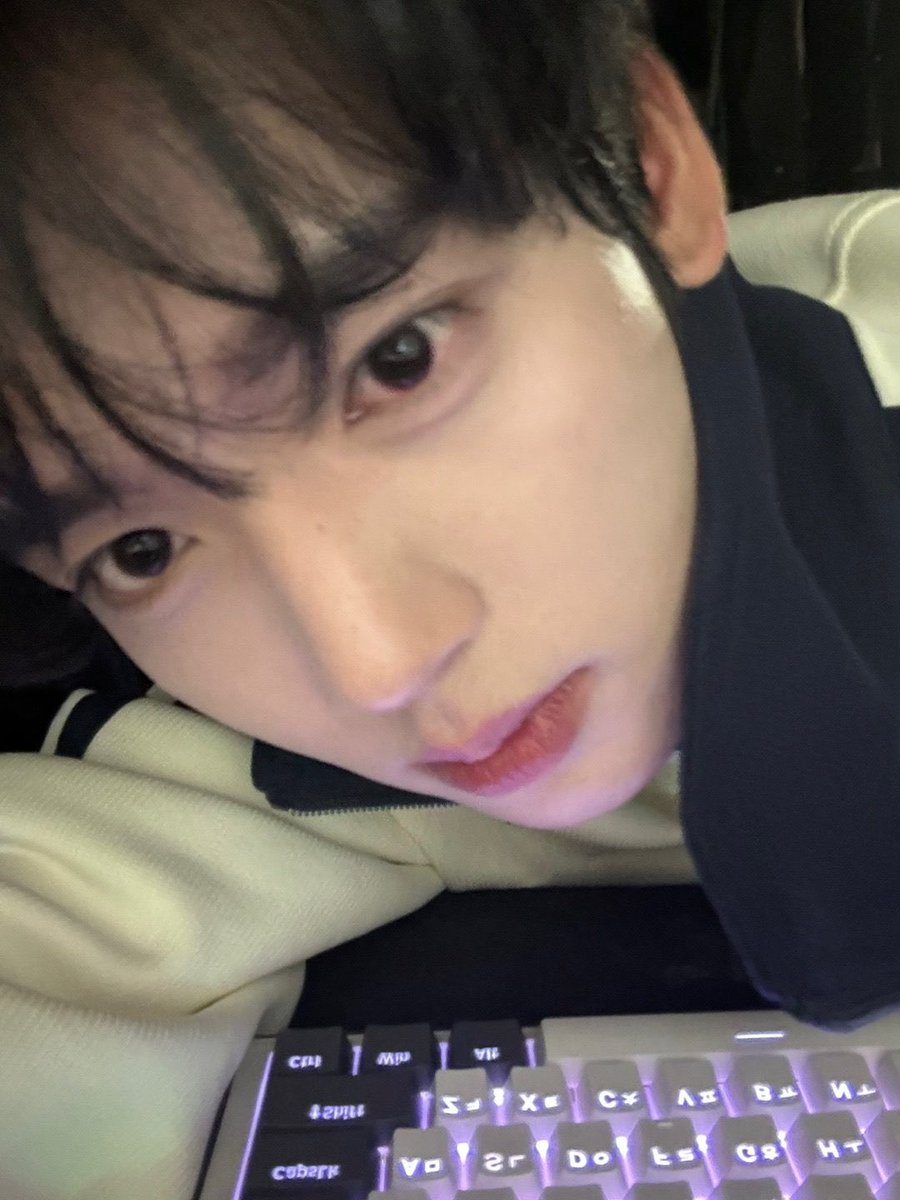 07hanpics's tweet photo. ➕💬 update https://t.co/5O7LJ0Jleg
