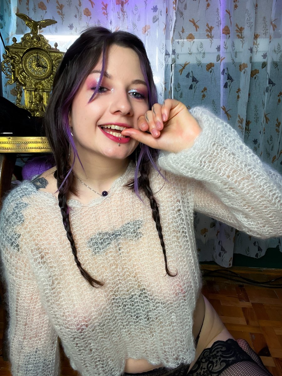 LunaFern_'s tweet photo. whats your favourite game https://t.co/MXKw4MKUQr