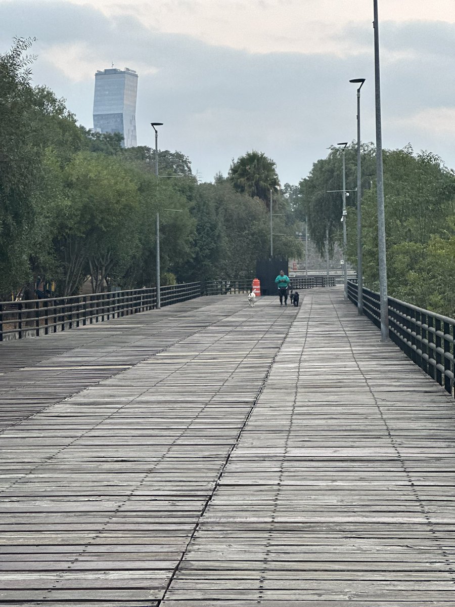 Glacue64's tweet photo. Amigos #FelizSabado
Hoy tocó #15K y estuvo
Perrisimooo cuestas
puentes ufff cañón!
Satisfacción total
Se logró💪☘️🔥
A disfrutar del #findes
Saludos y que les
vaya súper!
@logrartusmetas
@ManicomioRunner
@MeEncantaCorrer
@CorroAMiPaso
@Gordiruner
Y lo que me espera
Jajaja💪 https://t.co/oIRnU2cn1A
