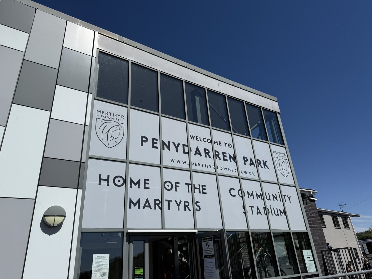 First official national representative Welsh Schools cap for Seren. Brilliant day out, topped off with a win against <a href="/isfafootball/">ISFA</a>. Great <a href="/WelshSchoolsFA/">Welsh Schools' F.A.</a> team performance. So proud of her ⚽️ 🥅. <a href="/CVSFA/">Cardiff & Vale Schools & Colleges FA</a> 👏<a href="/Penybontacademy/">Penybont Academy</a>