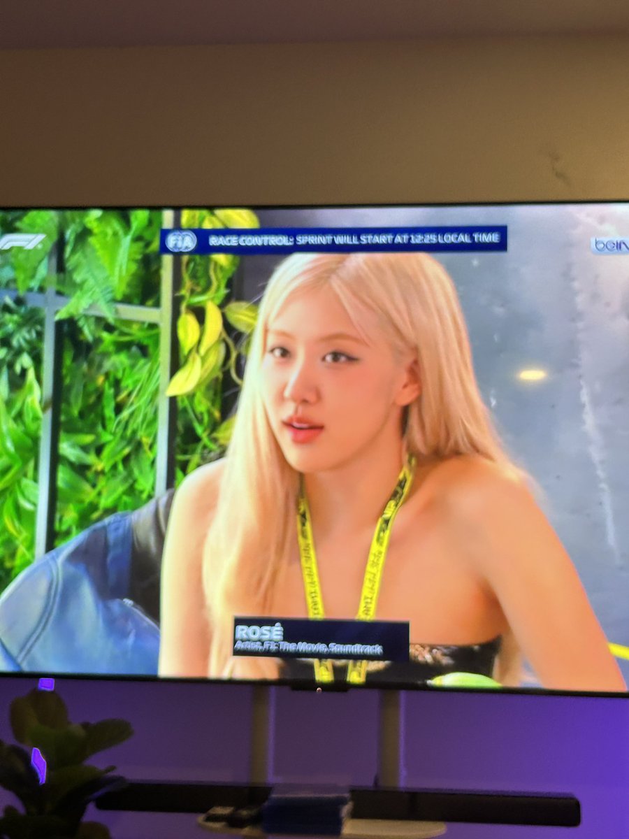 ROSÉ IS IN THE MIAMIA GRAND PRIX 2025