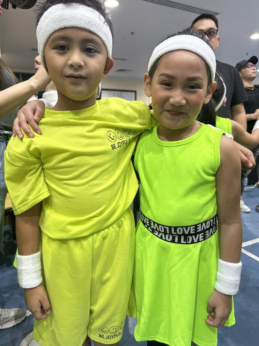 BisdakV's tweet image. Adorable kiddos!

#AbuDhabi #UAE #classmates #Zumba #kiddos